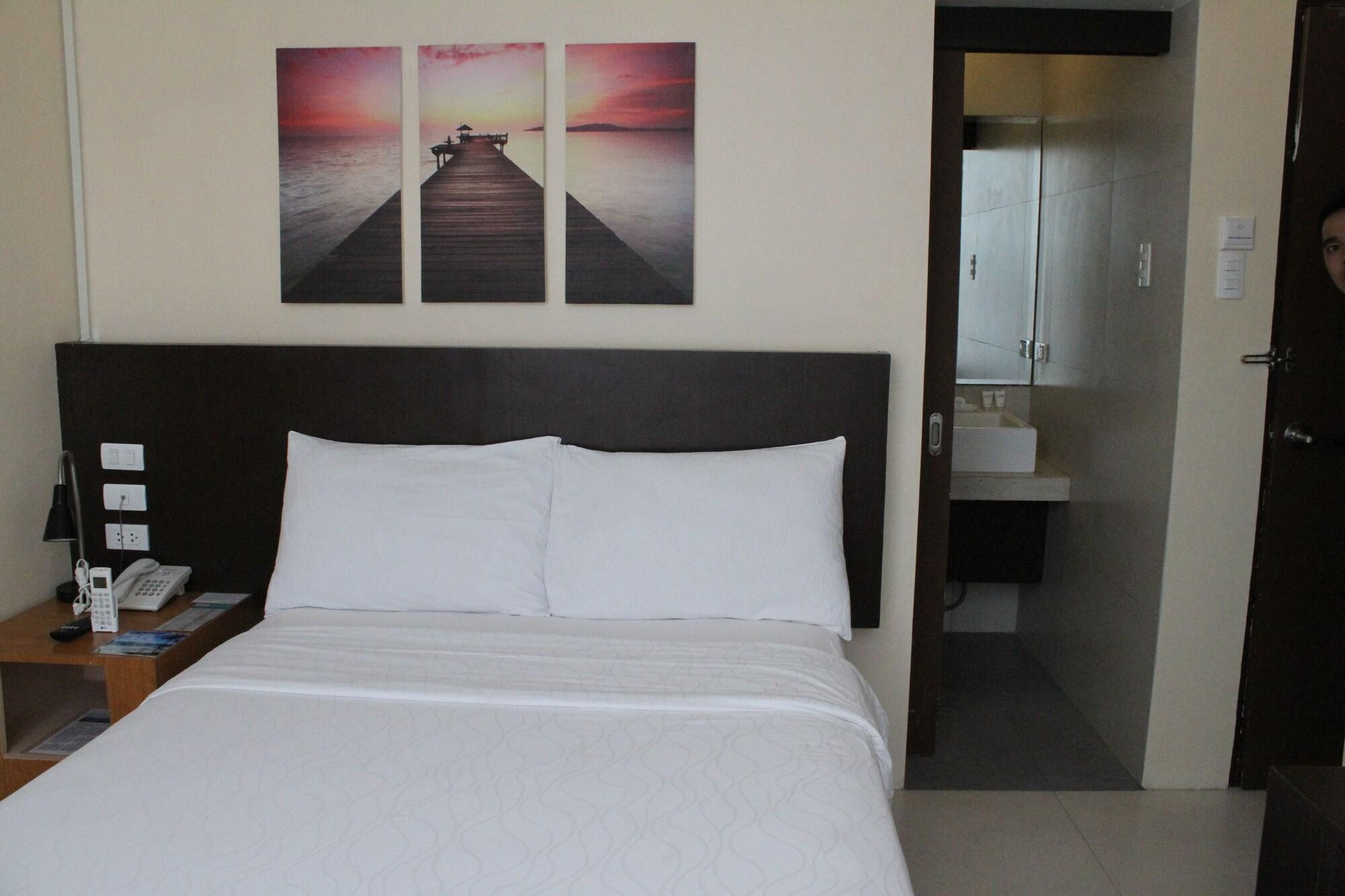 Ocean Suites Bohol Boutique Hotel Tagbilaran Zewnętrze zdjęcie