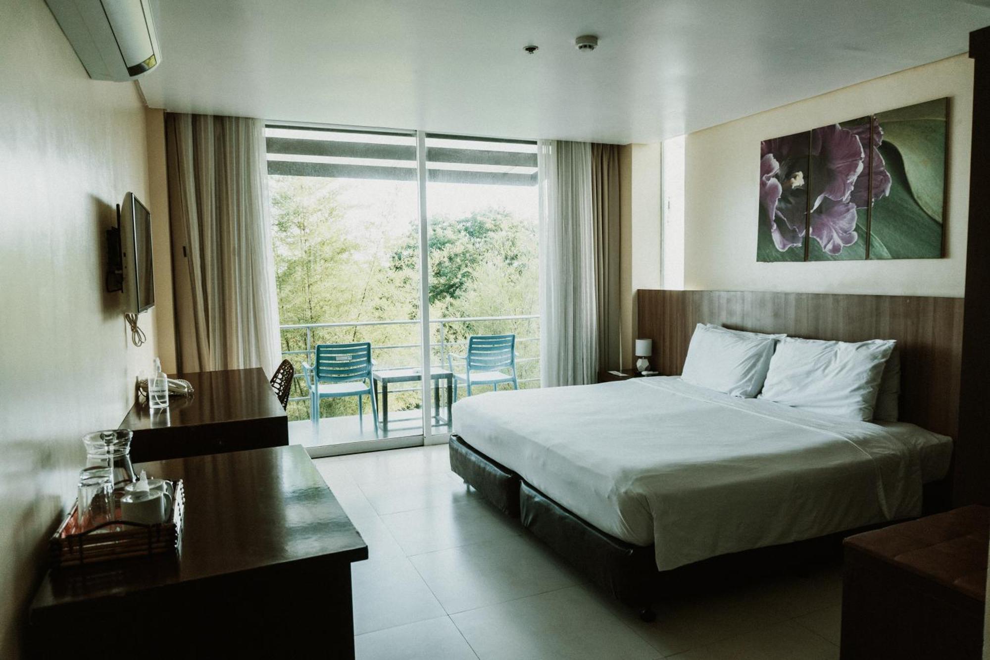 Ocean Suites Bohol Boutique Hotel Tagbilaran Zewnętrze zdjęcie